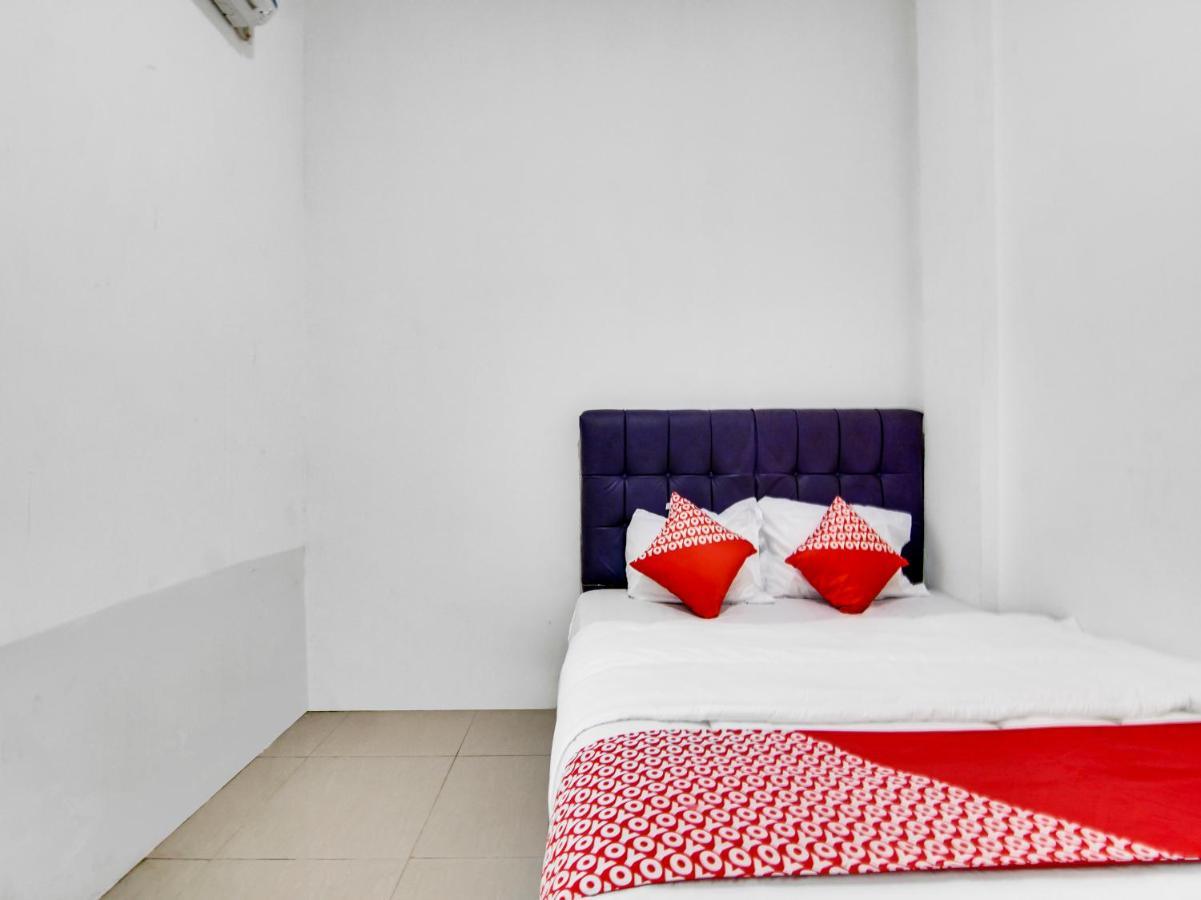 Oyo 90897 Hotel Sepupu Satria Pekanbaru Exterior photo