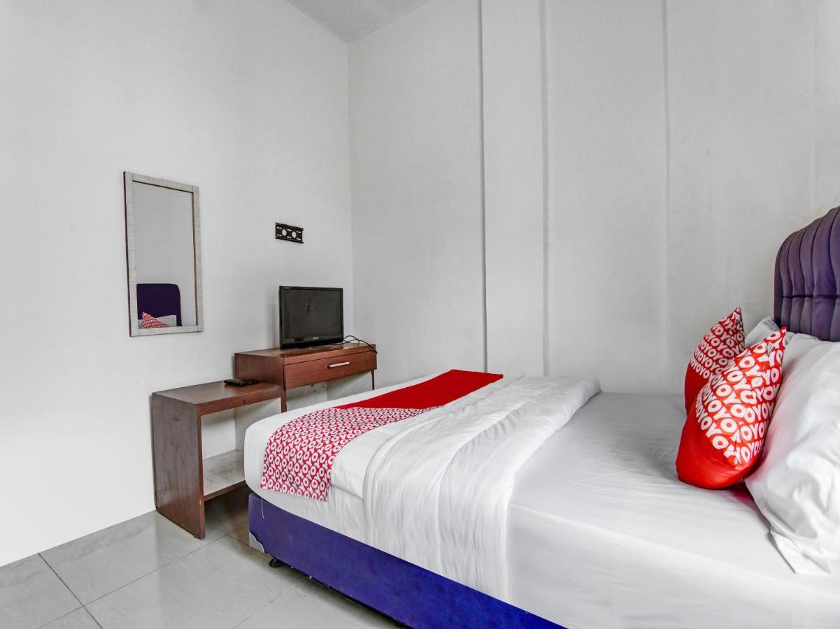 Oyo 90897 Hotel Sepupu Satria Pekanbaru Exterior photo